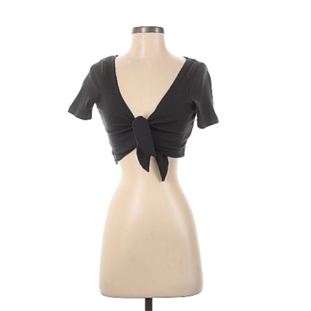 🦋2 For $50🦋Urban Outfitters Short Sleeve Top